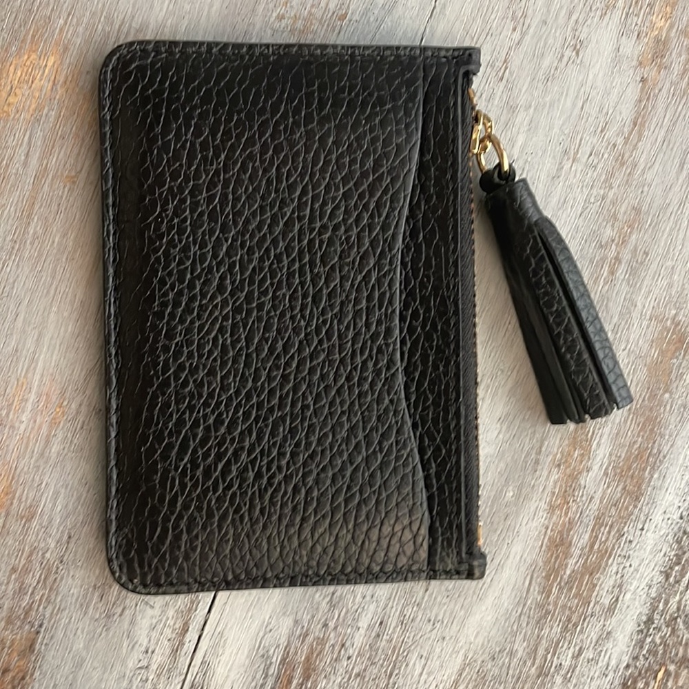 Cuyana black card case tassel zip